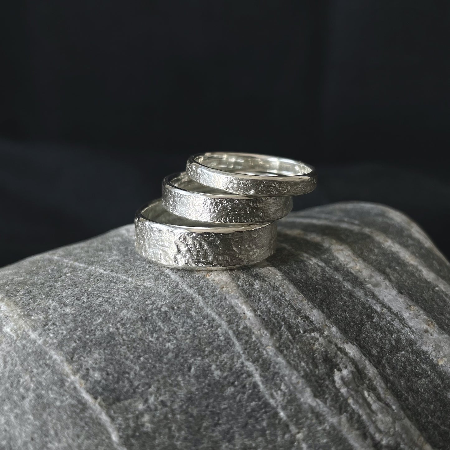 Rock Textured Ring (mini)