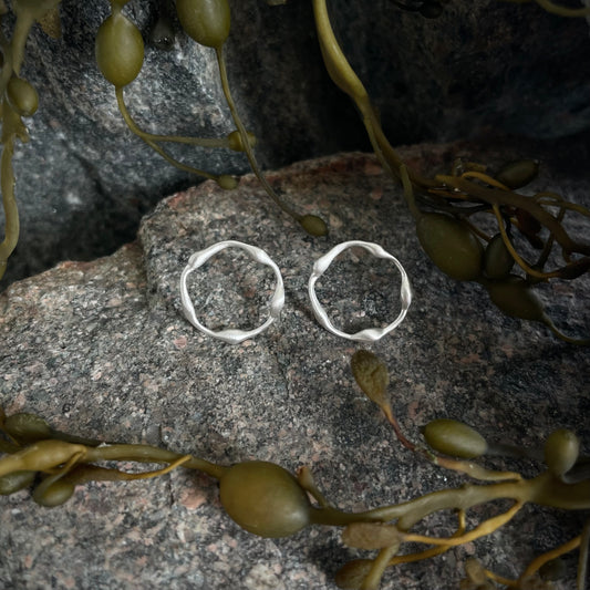 Seaspun Studs